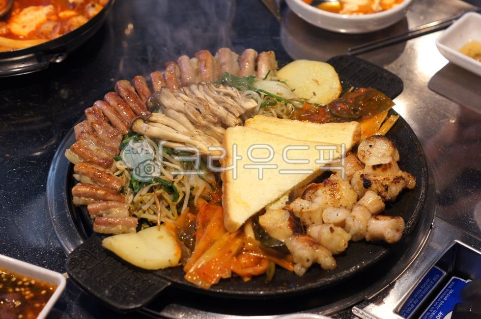 Assorted Tripe,Grilled Makchang,grilledintestines,Daechang,beef tripe,bbqintestines,chitterlings,raw meat,beefintestines,rawbeef,Grilled Tripe,Makchang,bbq,beefsmallintestine,bigintestines,bbqmeat,rectum,intestines,assortedintestines,grill,rawmeat,roast