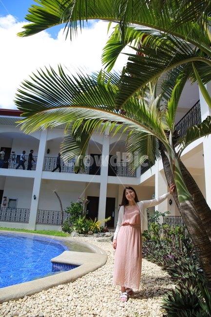 수영장,여자,swimmingpool,리조트,휴양지,여름,계절,summer,season,사람,인물,인간,human,person,여성,여자,woman,female,lady,여행,휴가,traveling,vacation,trip