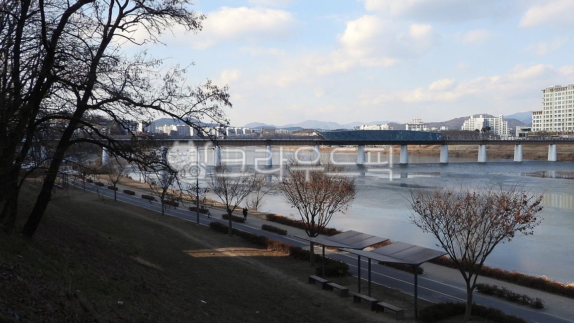 동구아양기찻길,동촌둘레길,아양기찻길,기찻길,기차길,대구선,금호강,결빙,대구,동구,동촌,아양,철교,철길,철로,겨울,railroad,bridge,river