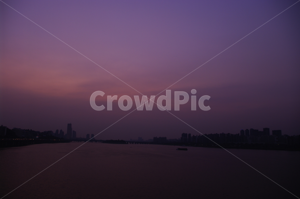 한강,도시,노을,하늘,석양,강,서울,도시,풍경,city,landscape,한국도시풍경,한국도시경관,korea cityscape,nature,자연,outdoors,옥외,dawn,새벽,sunset,일몰,dusk,황혼,red sky,붉은 하늘,sky