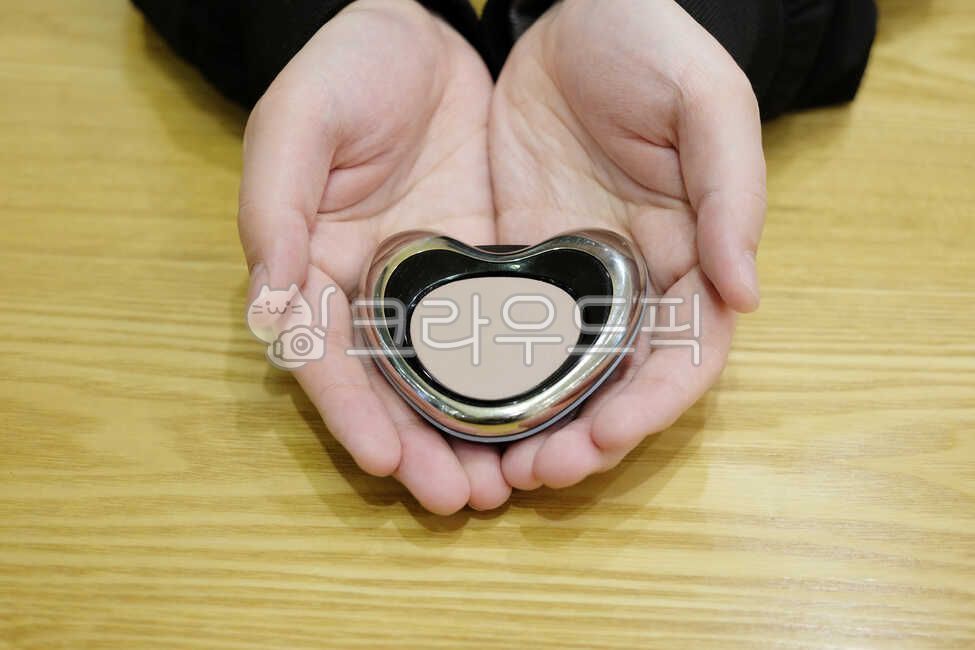 하트모양물건,진동벨,카페진동벨,사물,사람손하트,bell,커피,cafe,hand,heart,무선,호출기,진동,물건,벨