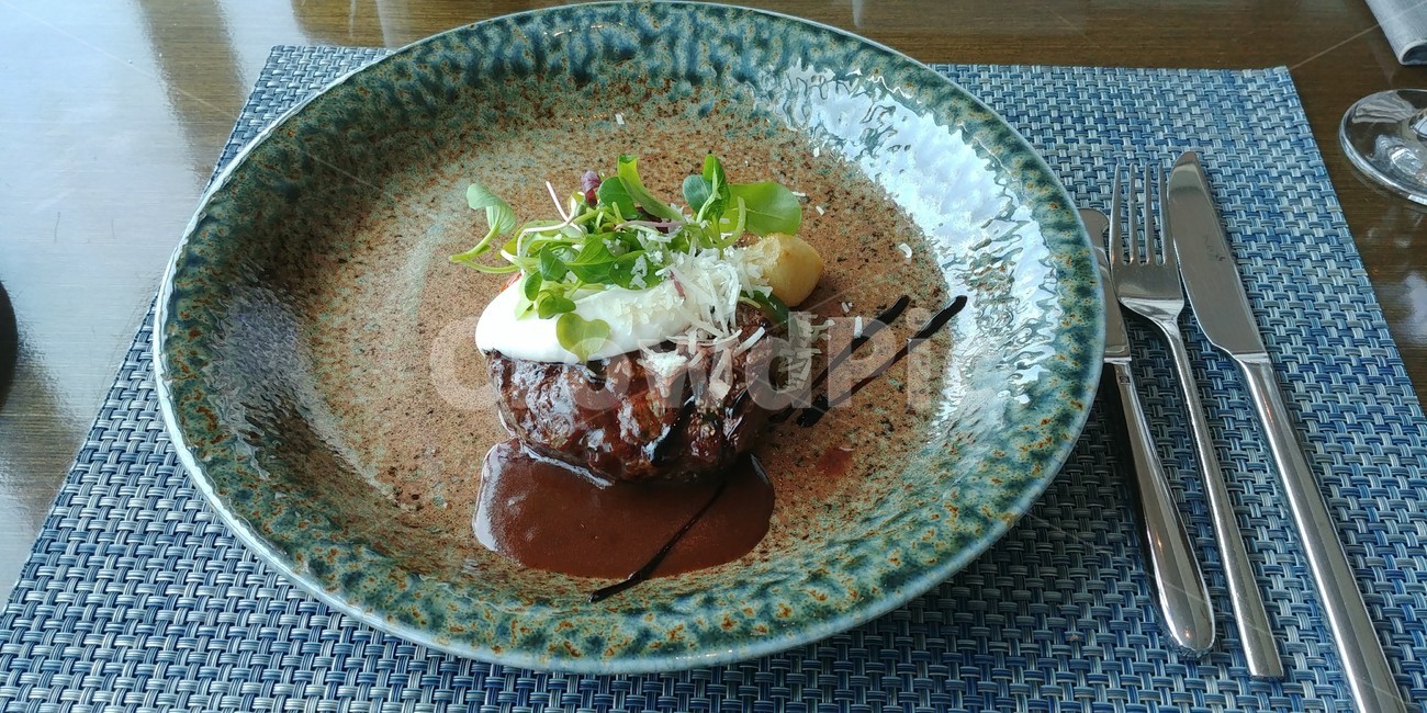스테이크,안심스테이크,steak,tenderloinsteak,음식,양식,플레이팅,수란