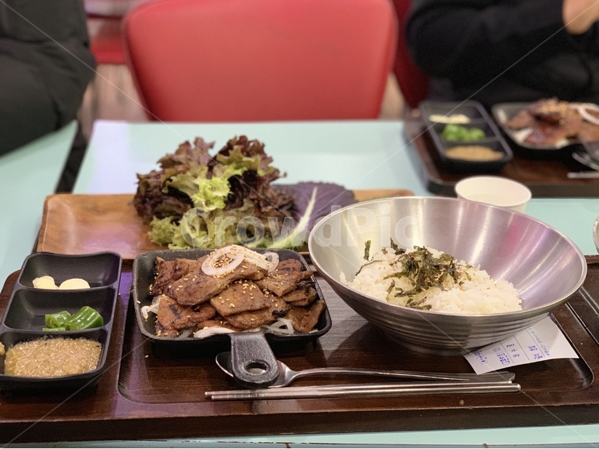 Charcoal grill,Galbi Ssam,Pork barbecue,rib,wrapping,Charcoal grilled ribs,pork