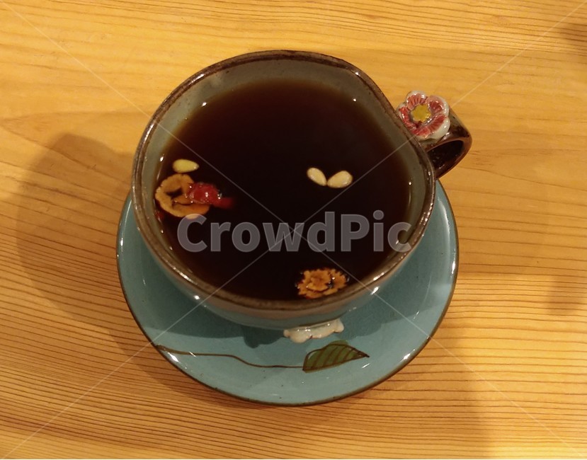 도자기,컵,수정과,카페,차,한국,명절,설날,전통,잣,찻집