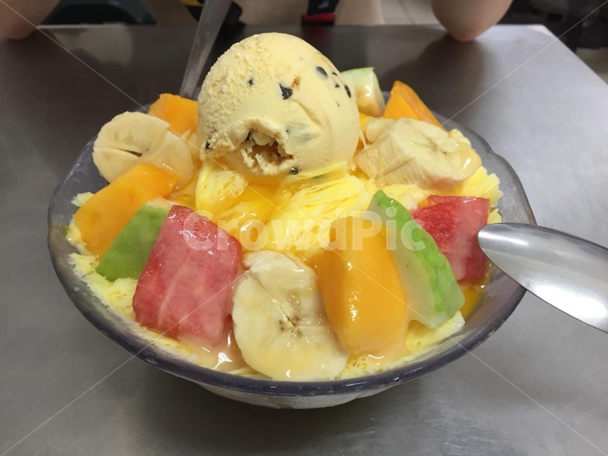 열대과일빙수,대만과일빙수,대만먹거리,대만디저트,알록달록빙수,종합과일빙수,bingsu,taiwanbingsu,mangguobing,shuiguobing