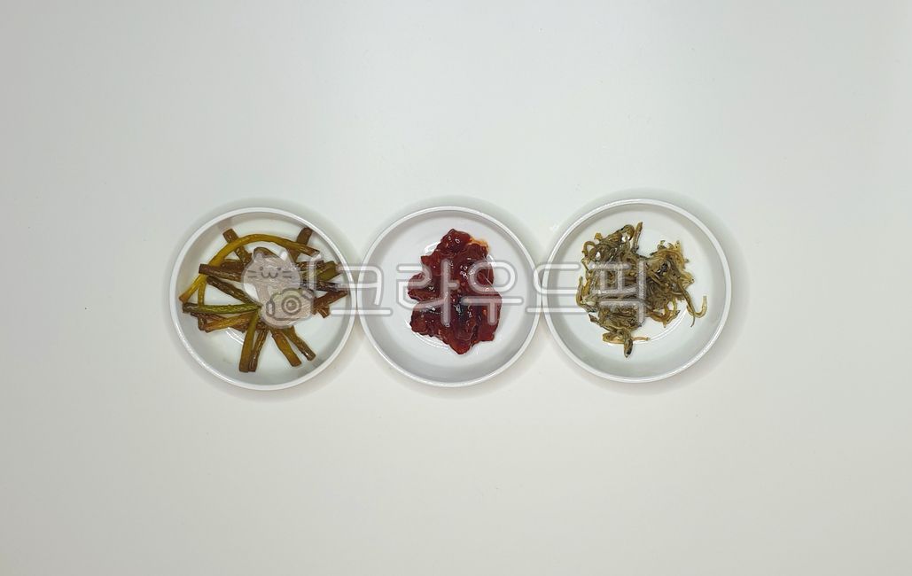 반찬,마늘쫑,멸치,문어젓갈,젓갈,음식,food,koreanfood,koreantraditionalfood,음식,식재료,요리,food,cook,meal,dishes,food reserves