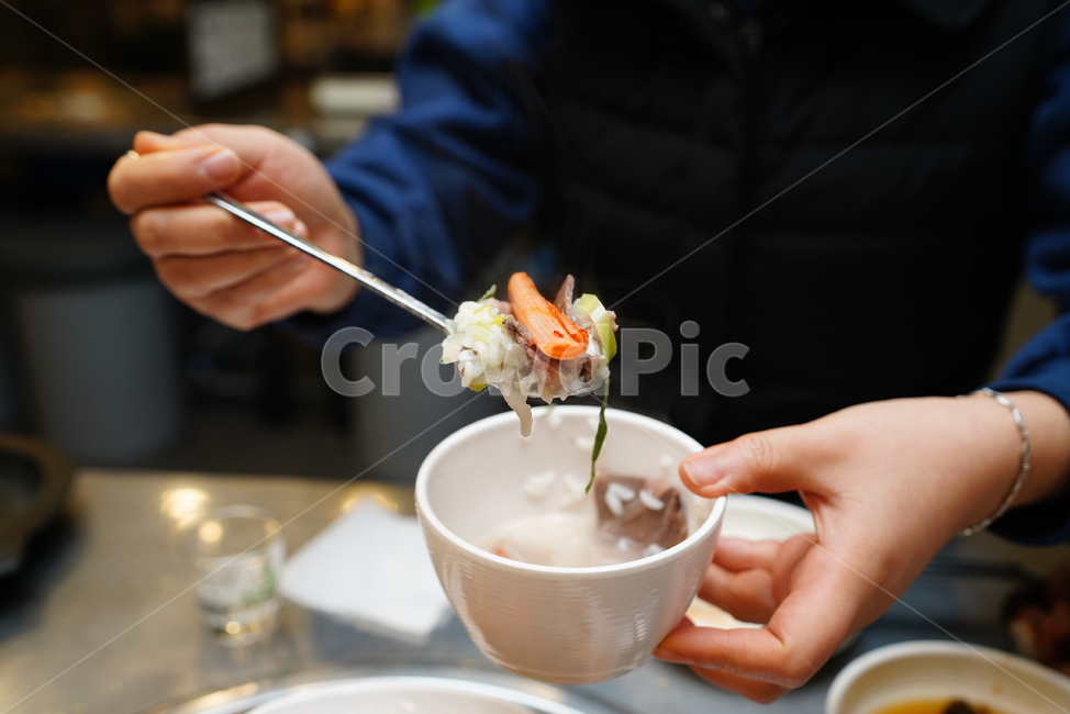 국물요리,국물,식사,국밥,소머리국밥,육류,육식,한식,먹거리,음식,한국식,푸드,먹방,밥,음식,식재료,요리,food,cook,meal,dishes,food reserves,한식,한국음식,한국요리,korean food,korean dishes,korean meal,korean cook