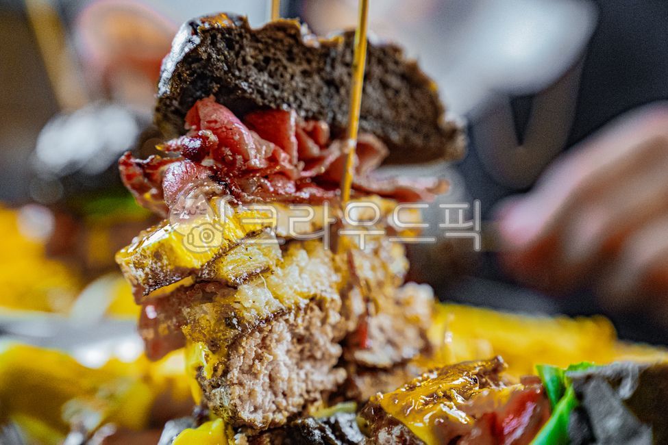 햄버거,수제버거,치즈버거,패스트푸드,음식,야식,고기패티,패티,고기,베이컨