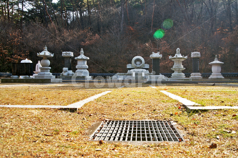 승탑밭,부도,법주사,속리산,고승,무덤,추모탑,공덕비,조각상,동상,석상,조형물,statue,bronze statue,stone statue