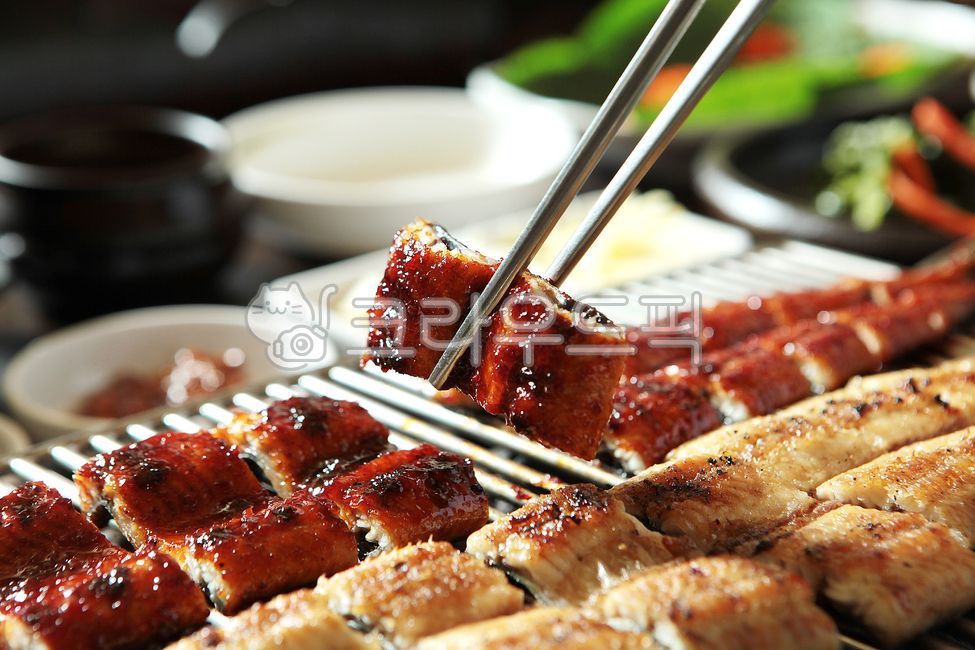 장어,민물장어,장어구이,풍천장어,고창장어,고창풍천장어,민물장어구이,양념장어,셀프장어,셀프장어구이,장어초벌,장어초벌구이,민물장어초벌구이,물고기,원기회복,복날,초복,중복,말복,복날음식,초복음식,말복음식,중복음식,한국음식,식당,요리,맛집,음식,전통음식,구이,자연산장어,자연산민물장어,장어요리,보양식,영양식,건강식,보양음식,영양음식,건강음식,한식,장어정식,석쇠,석쇠구이,장어맛집,장어음식점,음식점,장어꼬리,민물장어꼬리,고창민물장어,풍천민물장어,장어소스,소스,민물장어소스,음식,식재료,요리,food,cook,meal,dishes,food reserves