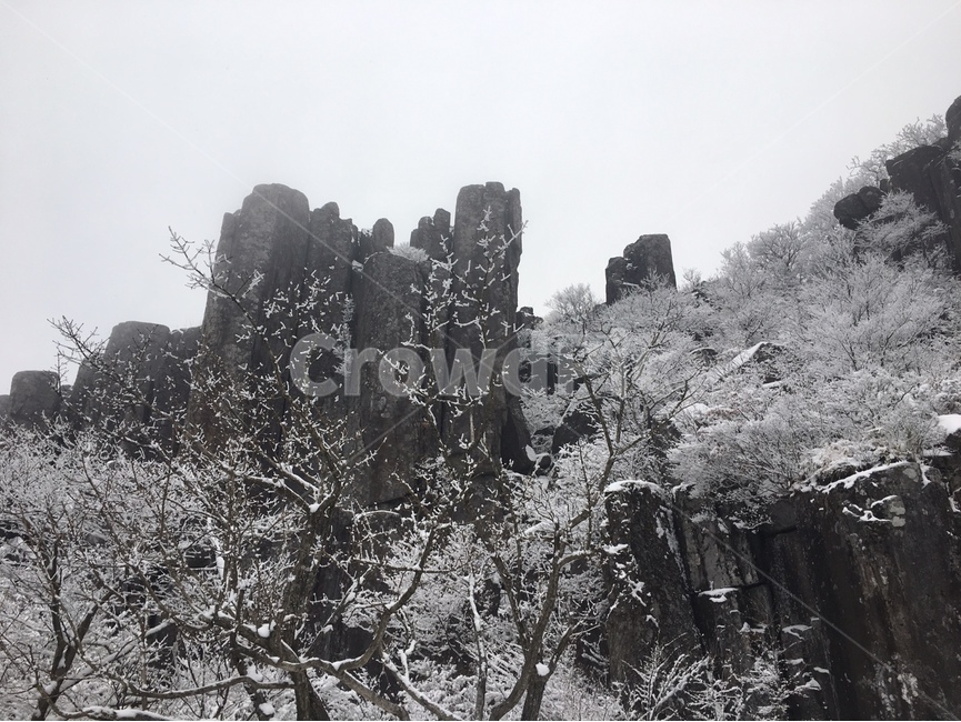 주상절리,눈,등산,눈꽃,겨울,white,가을,계절,fall,autumn,season,자연,풍경,nature,landscape,outdoors,옥외,ice,빙
