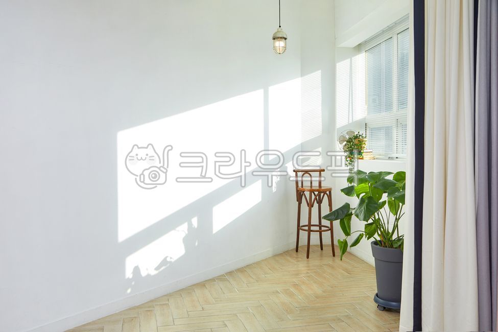 flooring,Large space,rentalstudio,office,inside,house,space,life,spaciouslivingroom,interior,spacious living room,white,furniture,design,Rental Studio,livingroom,floor,architecture,realestate,sofa,chair,comfort,lifestyle,entixopa,sunlight,White,interior d