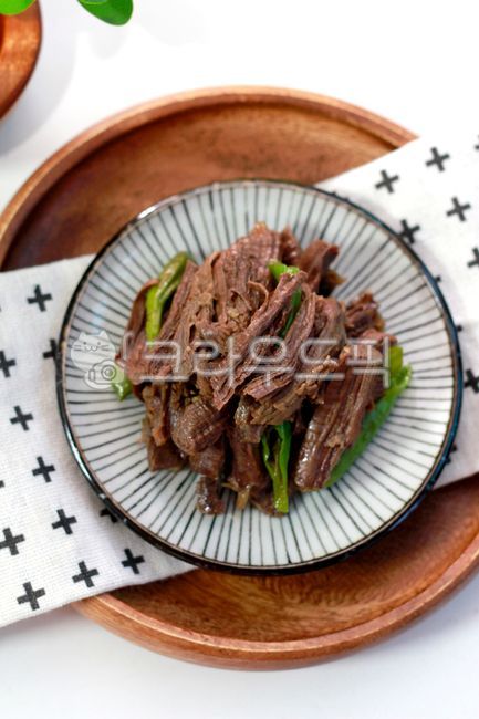 Beef stew with red pepper sauce,Jangjorim,stewed meat,braised beef stew,cooking,food,Braised pork stew