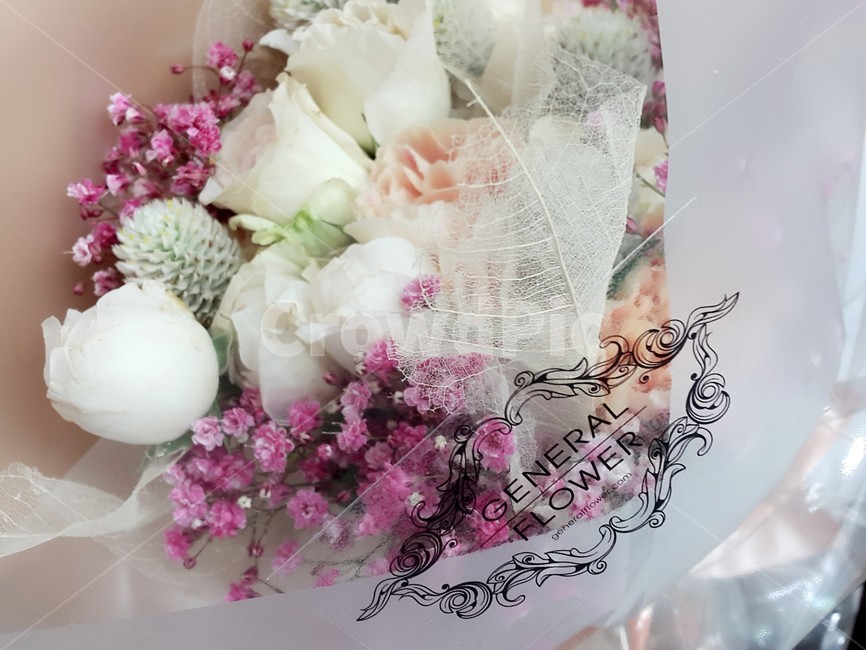 꽃,플라워,꽃다발,부케,장미,flower,bouquet,rose,이벤트,event,서프라이즈,surprise,컬러풀,colorful,생일,birthday,축하,파티,party,선물,present,따뜻한,부드러운,감성적인
