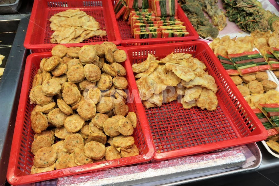 재래,시장,동그랑땡,동태전,전,산적,판매,튀김,명절,구매,모듬,음식,시장,마트,마켓,market,mart,market place,음식,식재료,요리,food,cook,meal,dishes,food reserves,한식,한국음식,한국요리,korean food,korean dishes,korean meal,korean cook