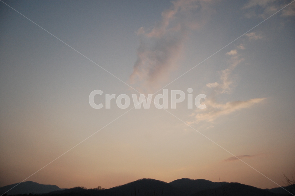 sky,저녁,노을,하늘,구름,언덕,산,outdoors,자연,풍경,nature,landscape,옥외