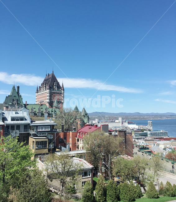 spire,첨탑,건축물,steeple,건물,tower,뾰족한탑,building,quebec,city,scenery,해외,외국,세계,foreign,oversea,world