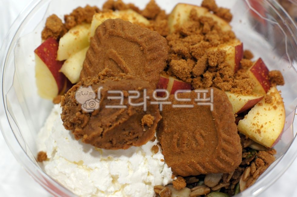 그래놀라,granola,비스켓그래놀라,비스코스그래놀라,쿠키버터그래놀라,로투스그래놀라,biscoffgranola,lotusgranola,디저트,dessert,cafe,카페,카페메뉴