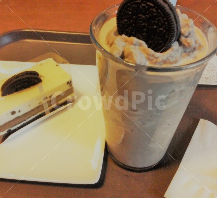 카페,음료수,drink,cafe,dessert,sweet,cake,케익,마시다,디저트,음식,식재료,요리,food,cook,meal,dishes,food reserves,디저트,간식,후식,dessert,snack