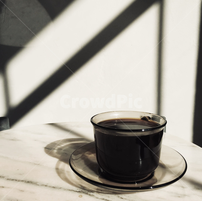 glass,coffee,cafe,cup,컵,커피컵,coffeecup,light,shadow,카페,hot,americano,black