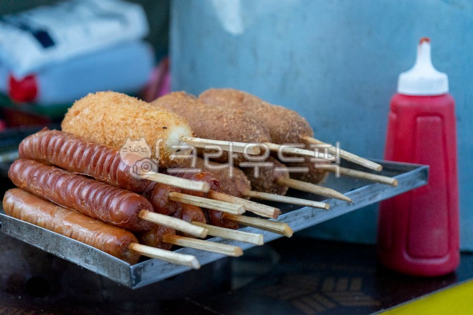 Hotdog,hansik,snack,streetfood,Korean,sausage,sausages,food,street food,Sausage Skewers,Korean food,corndog,stick,koreanfood