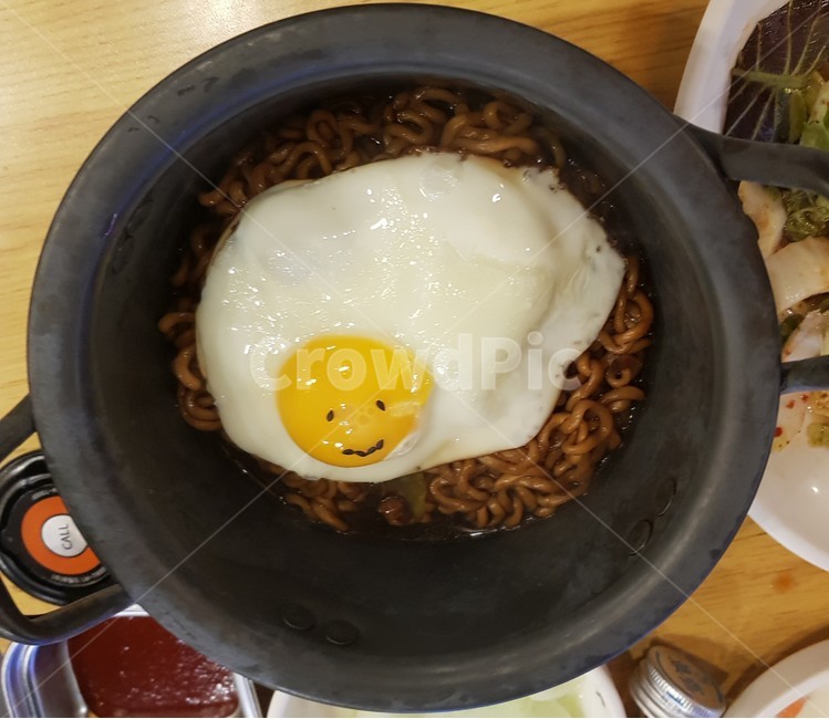 자장면,짜장면,자장라면,짜장라면,라면,짜장,자장,음식,요리,식사
