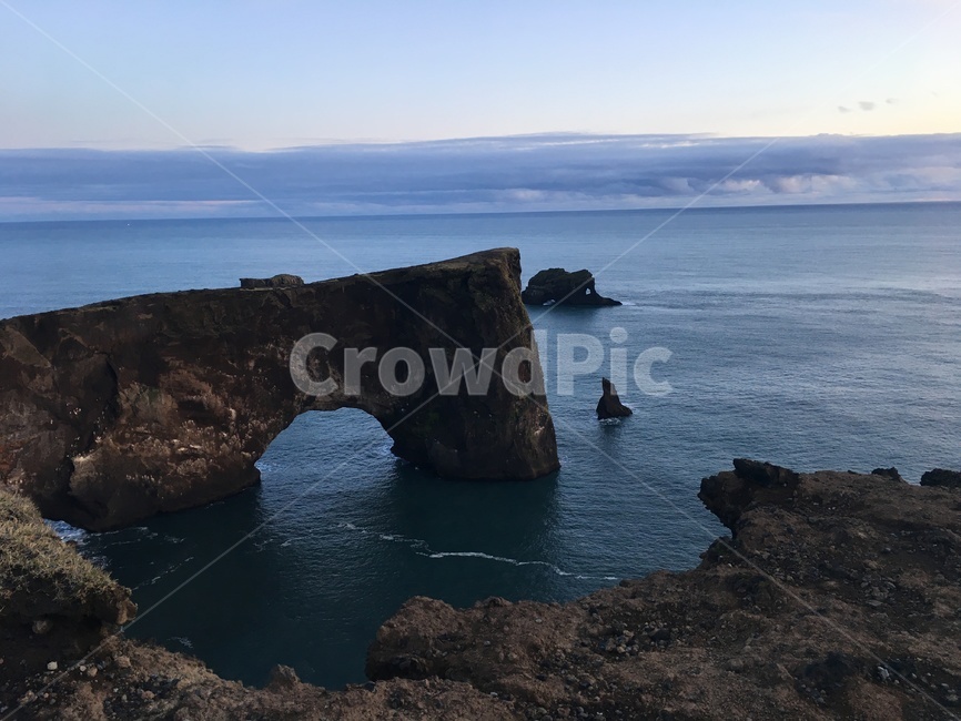 아이슬란드해변,ocean,대양,nature,자연,water,물,outdoors,옥외,sea,바다,shoreline,해안선,cave,동굴,coast,연안,cove,후미,세계자연풍경,해외자연풍경,외국자연풍경,world nature landscape