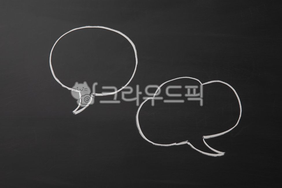 blackboard,symbol,education,idea,concept,icon,White space,speech bubble,cloud,dialog,bubble,design,advertisement,drawing,talk,text,communication,write,conversation,image,balloon,business,shape,black,banner,say,message,White,speech,background,empty place,c