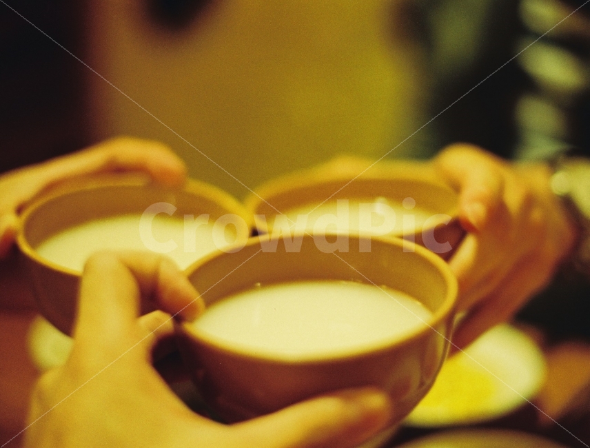 막걸리,술,술집,한잔,막걸리한잔,분위기,필름사진,사람,인물,인간,human,person,술,주류,alcohol,감성,sensible,feeling
