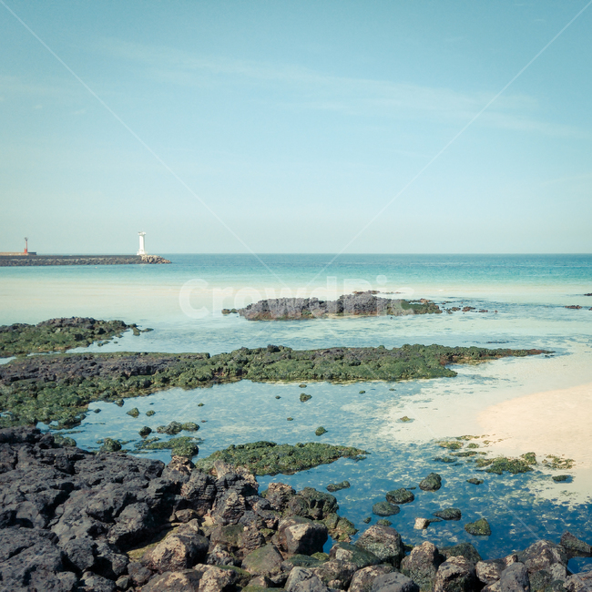 제주도,제주바다,형무암,에메랄드빛,파란하늘,등대,여름바다,맑은바다,자연,풍경,nature,landscape,제주도,jeju,jeju island,promontory,곶