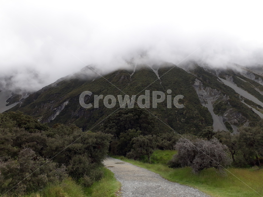뉴질랜드,산,안개,트래킹,흐림,자연,풍경,nature,landscape,gravel,자갈,dirt road,흙길,road,도로,slope,경사,outdoors,옥외