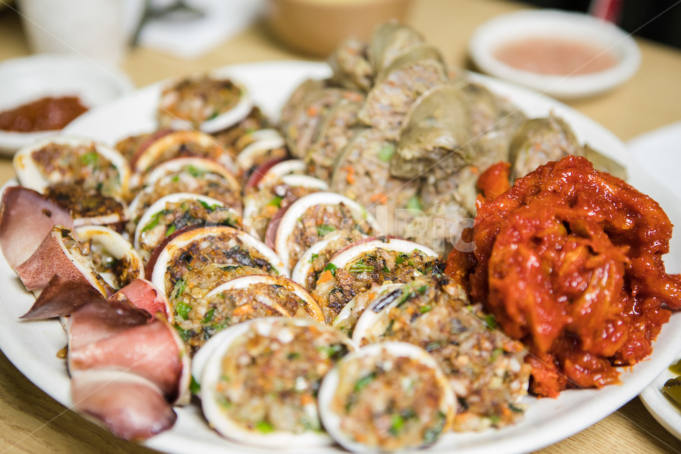 오징어순대,속초,햐토음식,meal,식사,food,음식,dish,요리,platter,플래터,음식,식재료,요리,food,cook,meal,dishes,food reserves,한식,한국음식,한국요리,korean food,korean dishes,korean meal,korean cook