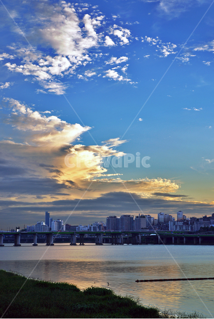 한강,구름,한강다리,풍경,새털구름,석양,일몰,한국도시풍경,한국도시경관,korea cityscape