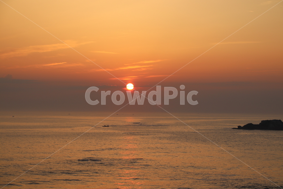 nature,자연,outdoors,옥외,dawn,황혼,dusk,햇빛,sunlight,새벽,sky,하늘,sunset,일몰,redsky,붉은하늘,노을,바다,해외