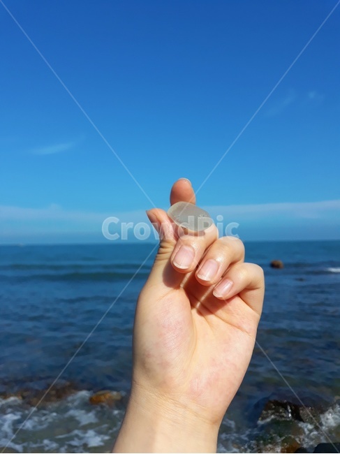 바다,돌,돌맹이,하늘,손