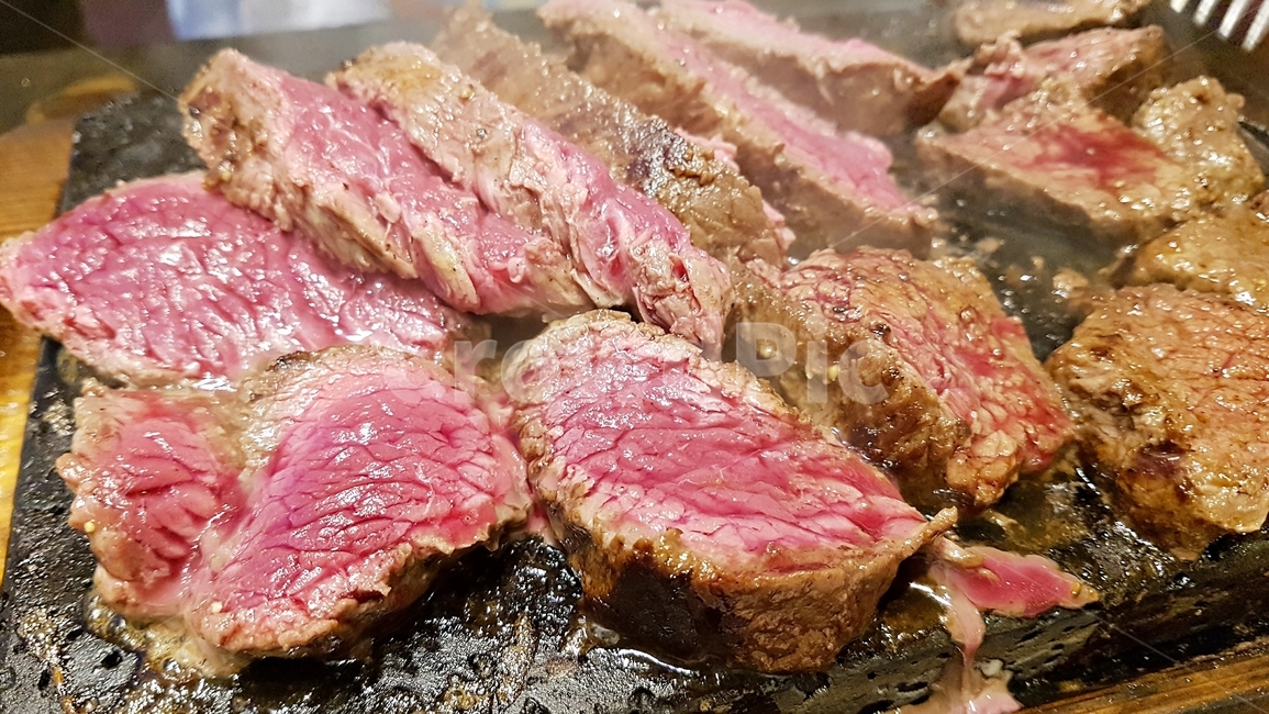 스테이크,고기,소고기,돌판,구이,음식,먹거리,푸드,beef,meat,food,먹방,직,음식,식재료,요리,food,cook,meal,dishes,food reserves,육류,고기,meat