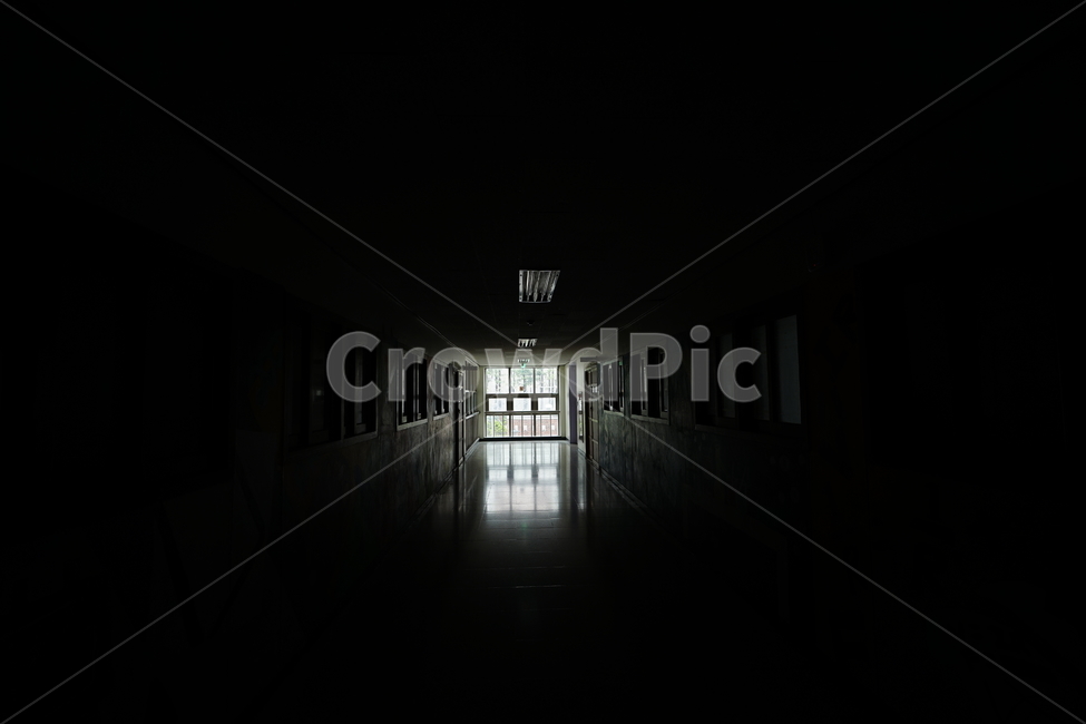 어둠,건물,복도,공포,공포사진,학교,암흑,창문,실내,실내사진,공포,호러,무서운,무서움,horror,terror,fear,인테리어,실내디자인,interior design
