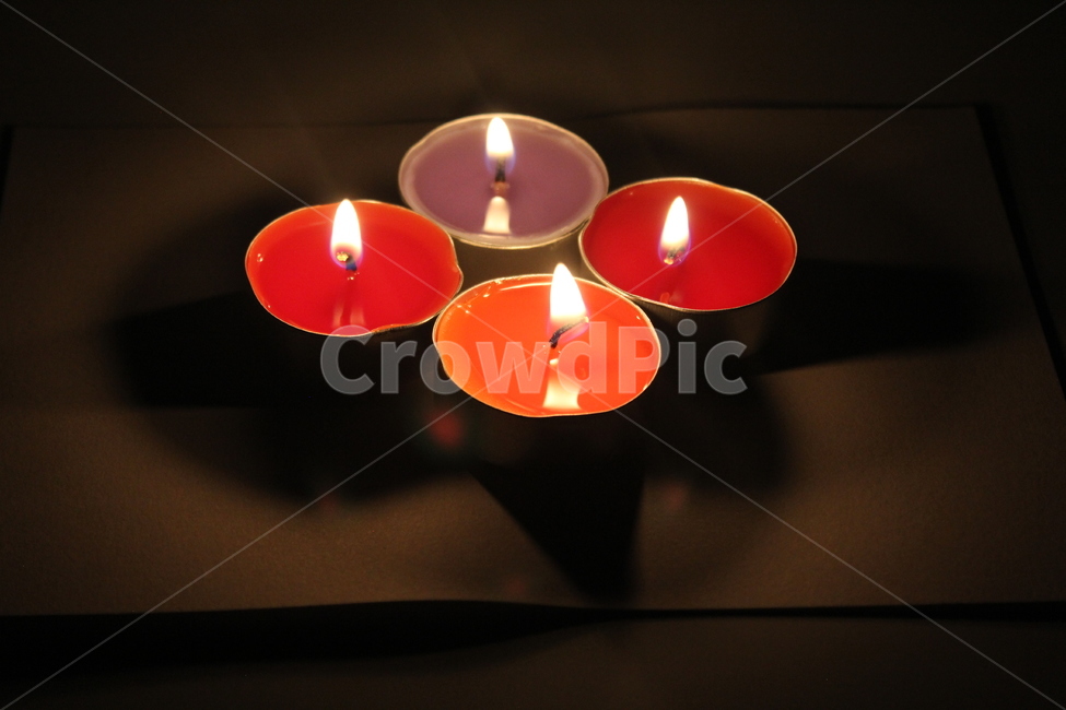 양초,캔들,빛,그림자,밝음,어두움,fire,불,초,사물,물건,오브젝트,thing,object,matter