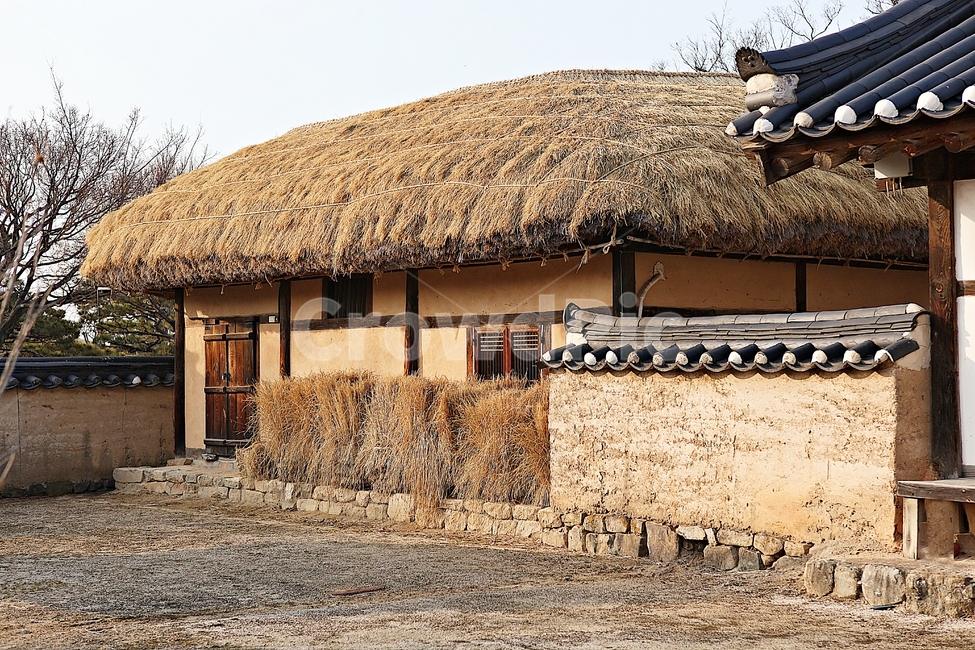 하회마을,초가집,초가,전통집,집,민속집,건물,자연,겨울,풍경,안동,한국전통,한국문화,korean traditional,korean culture