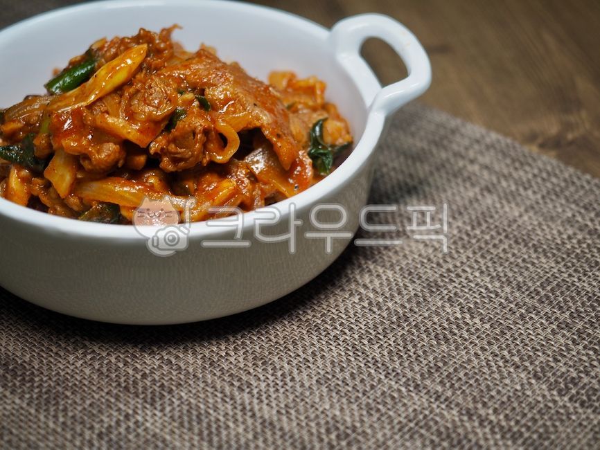 Pork dishes,Stirfried pork,Bulgogi,sidedish,side dish,Gochujang Bulgogi,Korean food,cooking,spicy food,Pork Bulgogi,koreanfood,porkbulgogi,beefstirfry,Korean,food,bulgogi,porkdishes,roastpork,meat,spicyfood,gochujangbulgogi