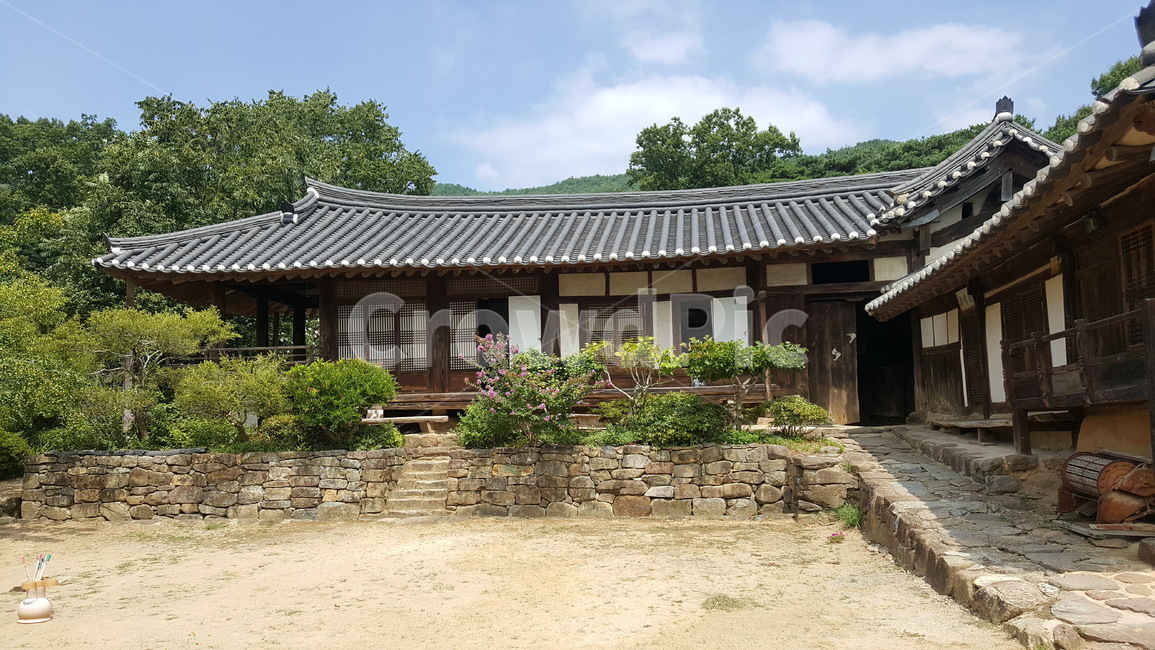 마당,운조루,풍경,한옥,문화유산,집,한국전통,한국문화,korean traditional,korean culture,건축물,건물외관,exterior,building,structure,architecture,construction