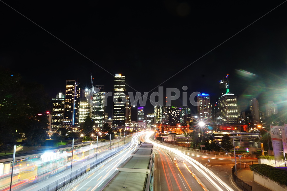 highway,고속도로,australia,brisbane,브리즈번,브리스번,오스트레일리아,호주,장노출,교통,tranportation,빛,light,building,건물,야경,nightview,road,도로