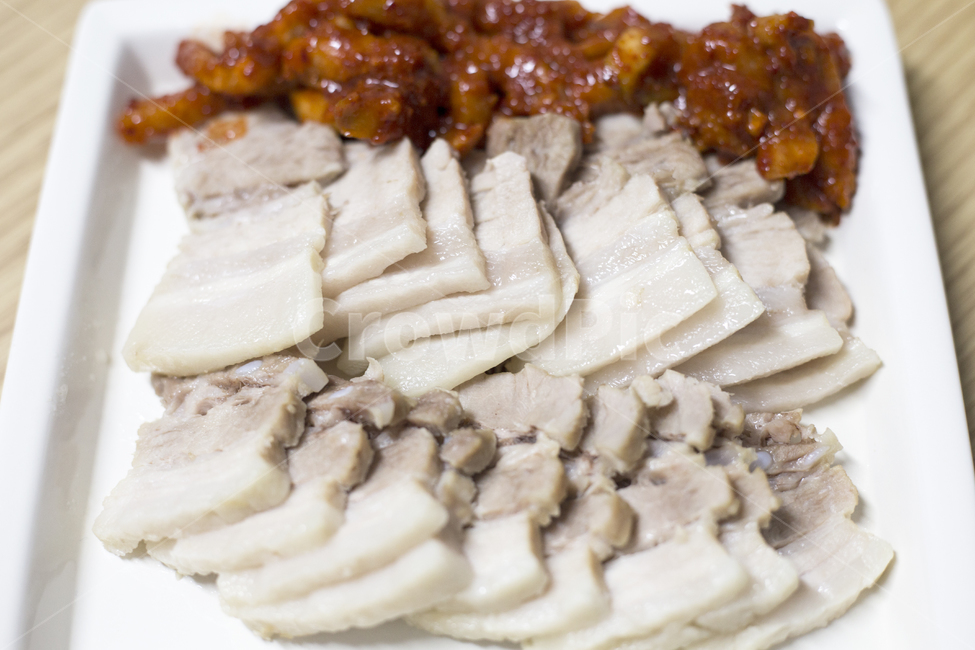 보쌈,야식,돼지고기,음식,식사,food,bossam,푸드,pork,한국음식,저녁,음식,식재료,요리,food,cook,meal,dishes,food reserves,육류,고기,meat,한식,한국음식,한국요리,korean food,korean dishes,korean meal,korean cook