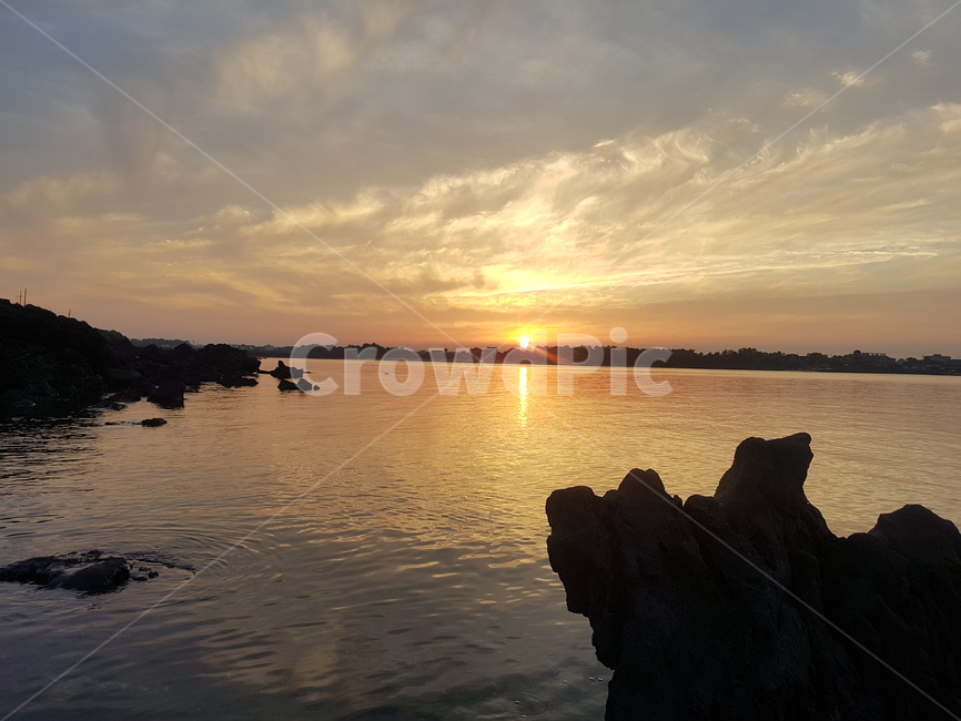 일몰,햇빛,자연,바다,redsky,하늘,풍경,자연,풍경,nature,landscape,outdoors,옥외,light,빛,flare,플레어,sky,dawn,새벽,dusk,황혼,red sky,붉은 하늘,sunset,sunlight