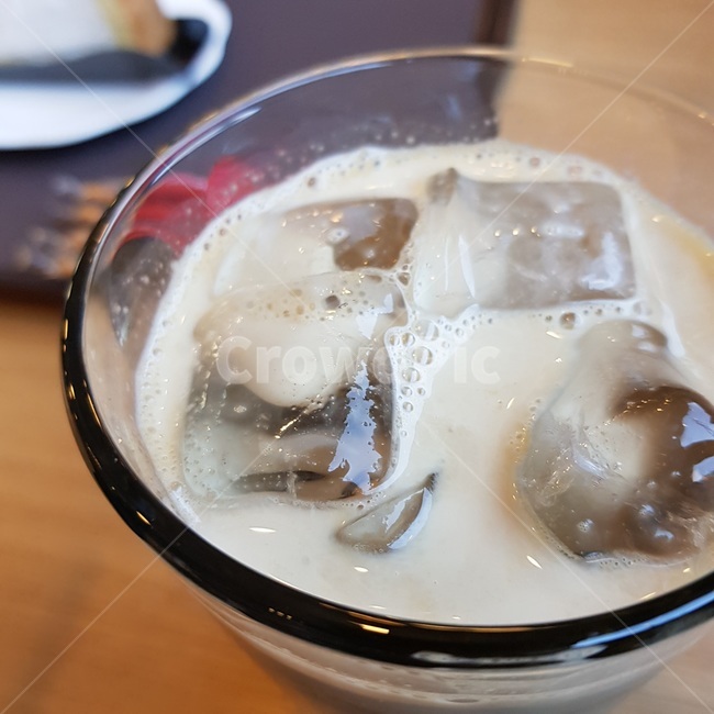 음료,시원한음료,시원한음료수,아이스음료,얼음음료,얼음,차가운,시원한,여름음료,찬음료,음료수,drink,beverage