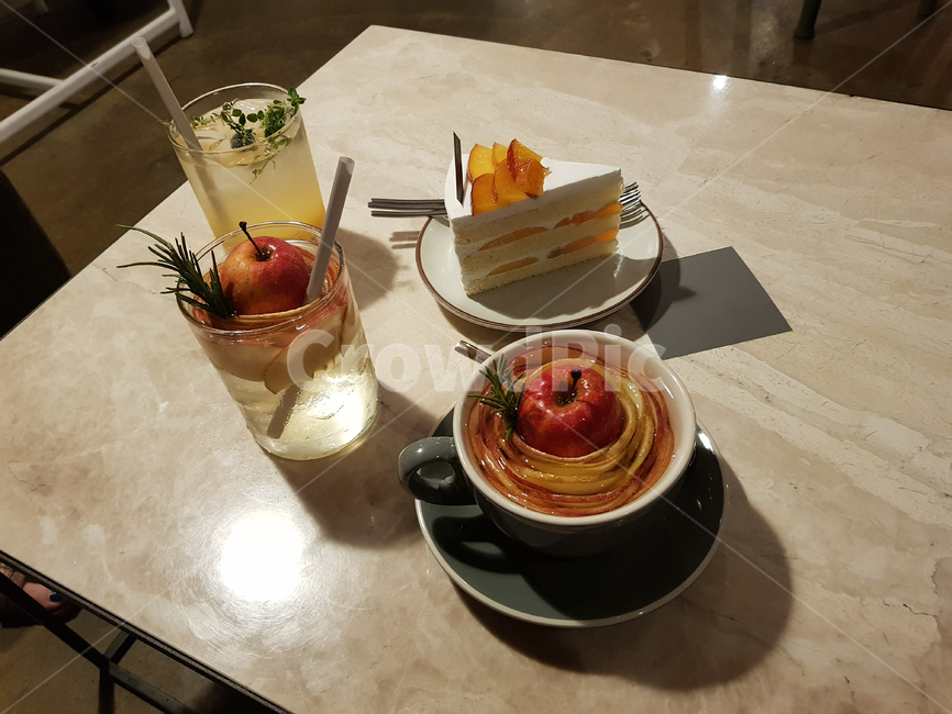 카페,음료,디저트,teatime,cafe