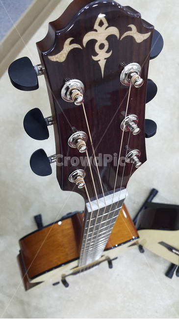 기타,통기타,연주,취미,악기,레저활동,조율,선,활동,leisureactivities,guitar,악기,음향기기,musical instrument,musical equipment