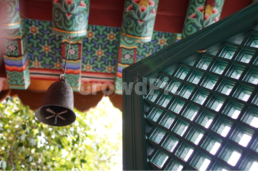 여수,향일암,사찰,절,풍경,단청,창살,불교,한국전통,한국문화,korean traditional,korean culture,종교,신앙,religion,belief,faith,건축물,건물외관,exterior,building,structure,architecture,construction