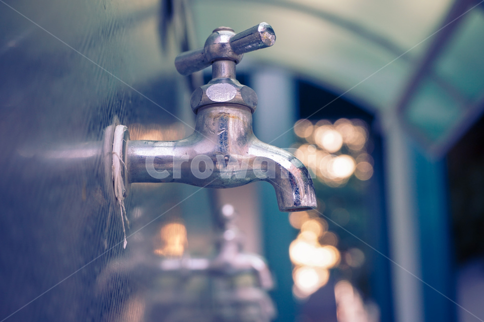 학교,수돗가,해질녘,보케,빛,반영,faucet,silver,green