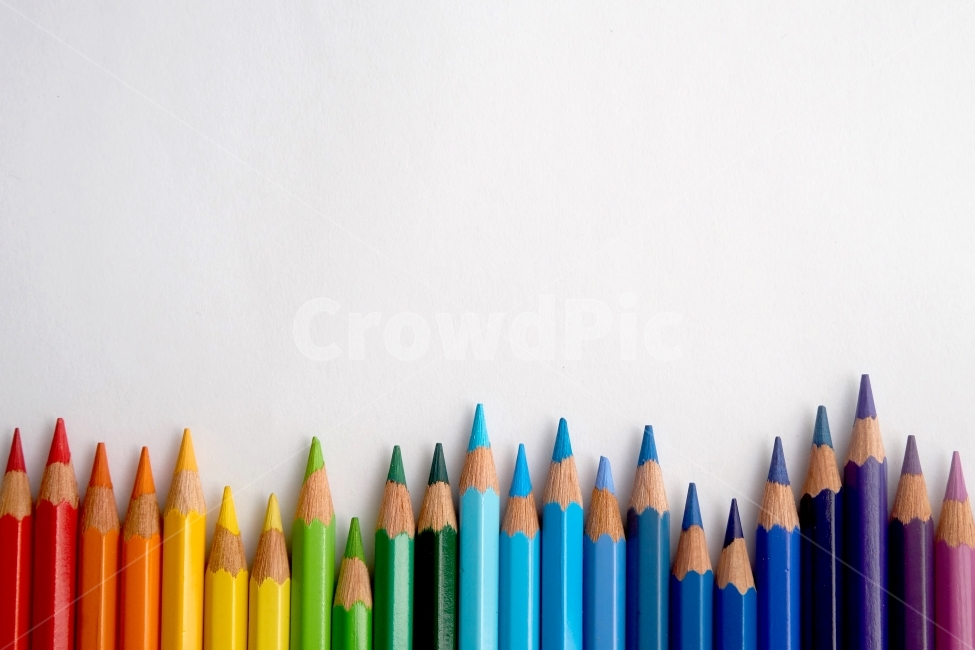 색연필,무지개,colorful,색깔,그라데이션,색채,다양한,빨강,주황,노랑,초록,파랑,남색,보라,연필,art,pencil,graduation,미술,도구,뾰족한,colored,color,배경,empty,space,지그재그,예술,art,사물,물건,오브젝트,thing,object,matter,학용품,문구류,사무용품,school supplies,stationery,office supplies,누끼,remove background